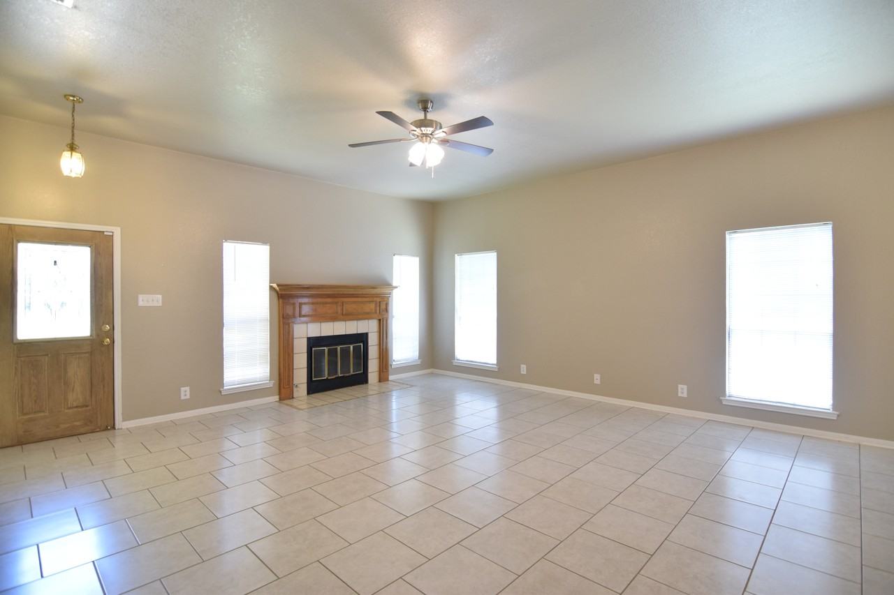 4514 Lone Star Trl - Photo 7 of 18