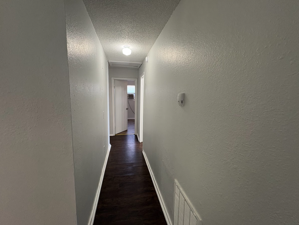 1439 Ne 24th St - Photo 7 of 16