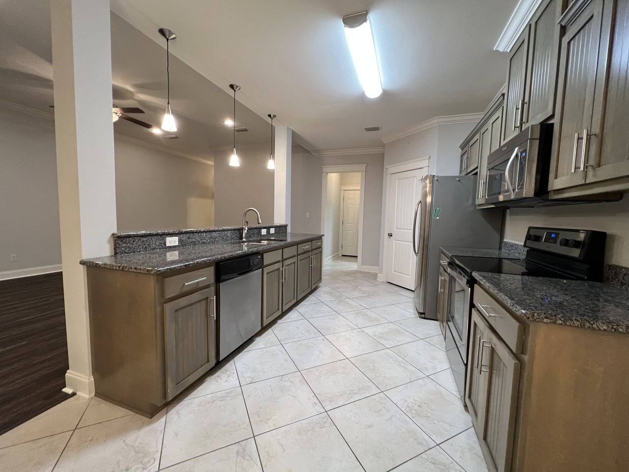 7700 Kari Ln - Photo 2 of 15