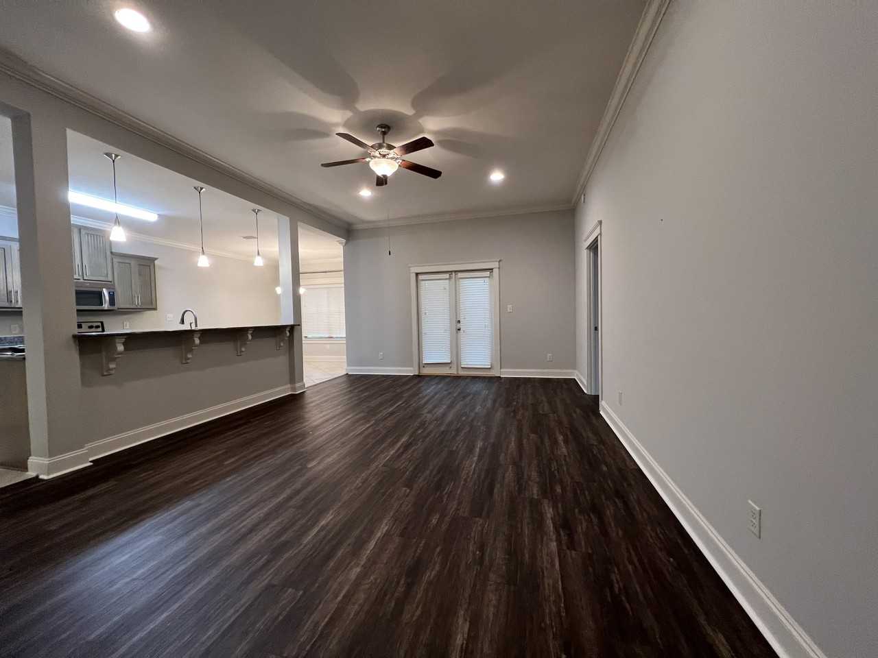 7700 Kari Ln - Photo 3 of 15