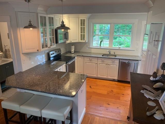 22 Common St #B - Photo 3 of 22