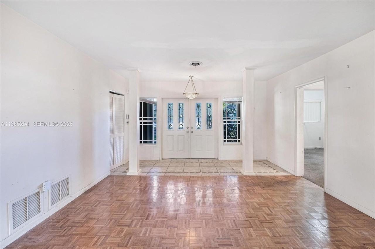 1532 Trillo Ave - Photo 4 of 16