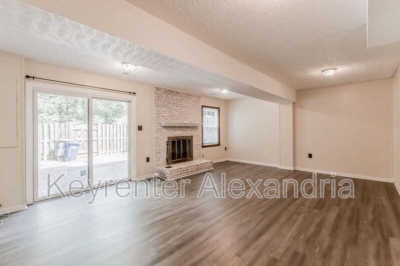 8239 Doctor Craik Ct - Photo 5 of 19