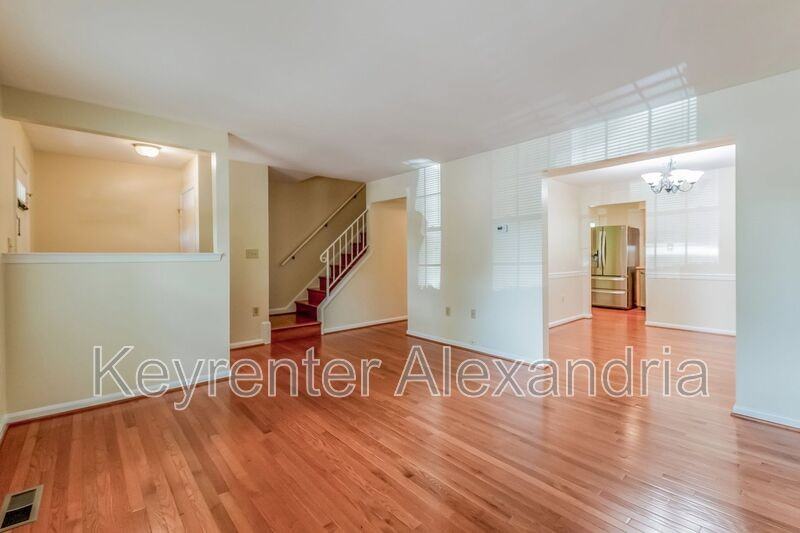 8239 Doctor Craik Ct - Photo 7 of 19