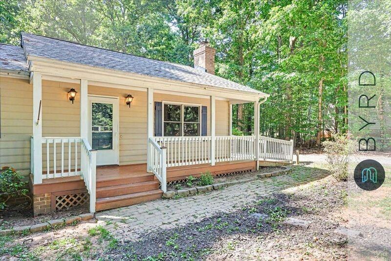 8310 Daybreak Dr - Photo 3 of 33