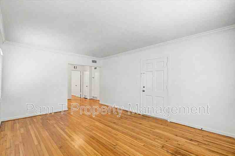 736 E 45th St #1 - Photo 5 of 17