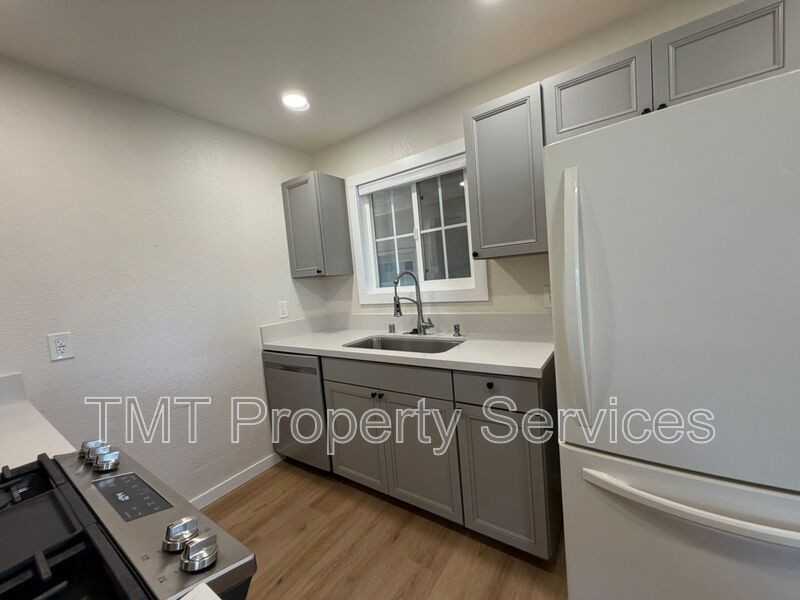 6519 Prentiss Dr - Photo 5 of 12