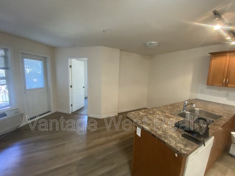 503 Sutherland Ave - Photo 3 of 14