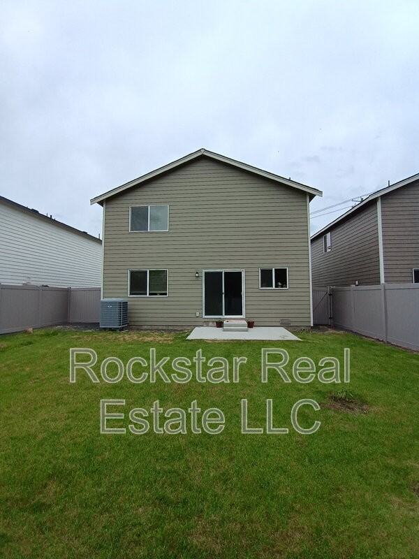 109 W Goldenrod Ave - Photo 2 of 30