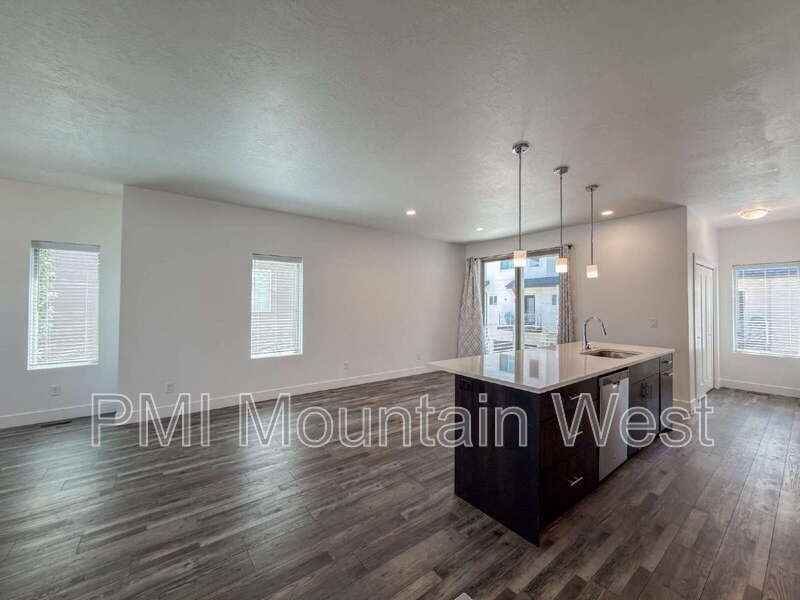 506 Westnorth - Photo 7 of 35