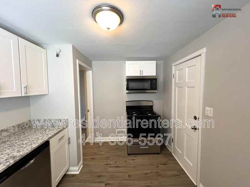 2238 S 82nd St - Photo 6 of 11