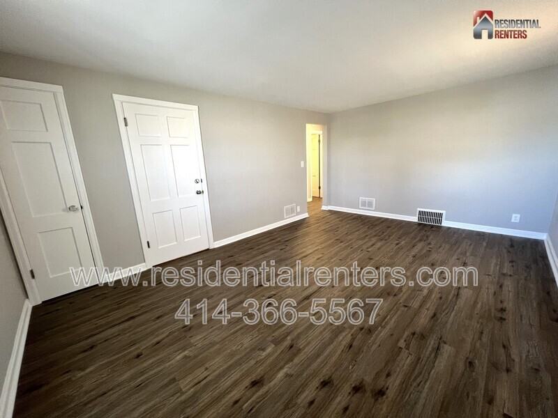 2238 S 82nd St - Photo 7 of 11