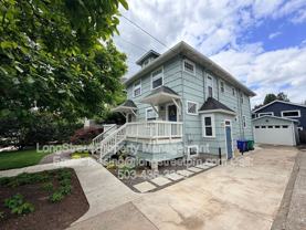 1749 Se 46th Ave - Photo 1 of 1