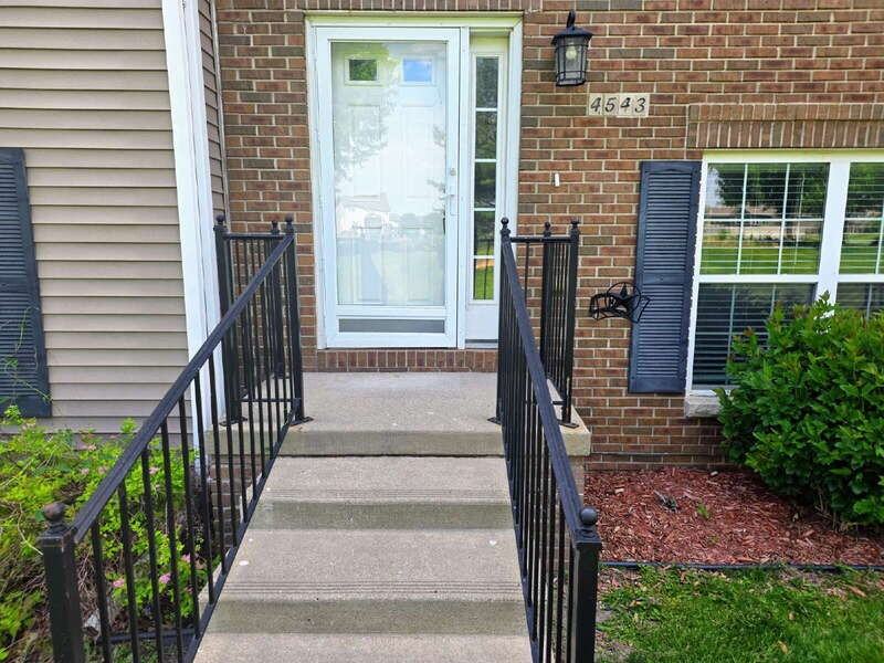 4543 Ne Mcdougal Ln - Photo 2 of 34