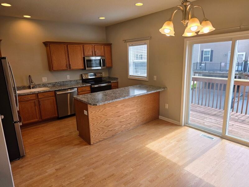 4543 Ne Mcdougal Ln - Photo 7 of 34