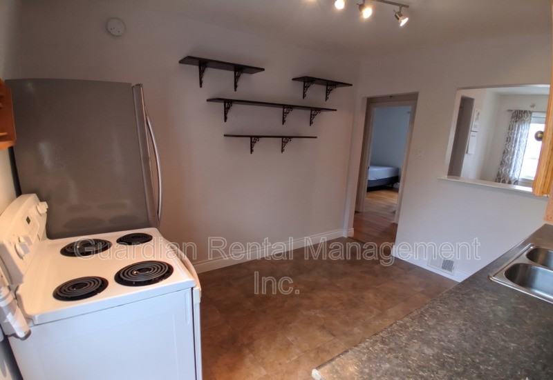 108 Banning St #2 - Photo 2 of 11
