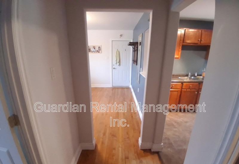 108 Banning St #2 - Photo 4 of 11
