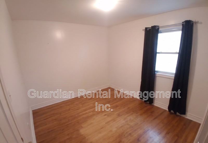 108 Banning St #2 - Photo 5 of 11