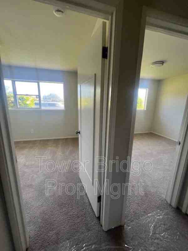 8255 Oahu Dr - Photo 3 of 4