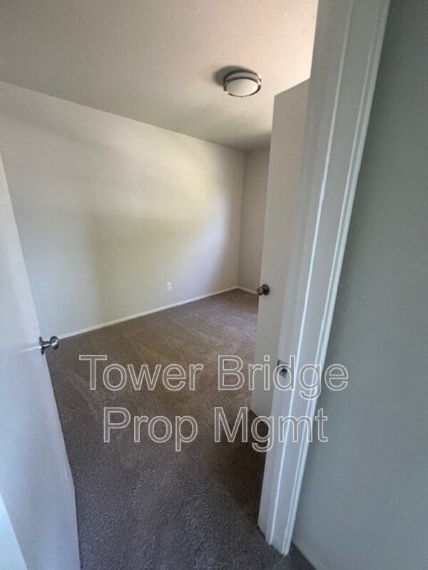 8255 Oahu Dr - Photo 4 of 4