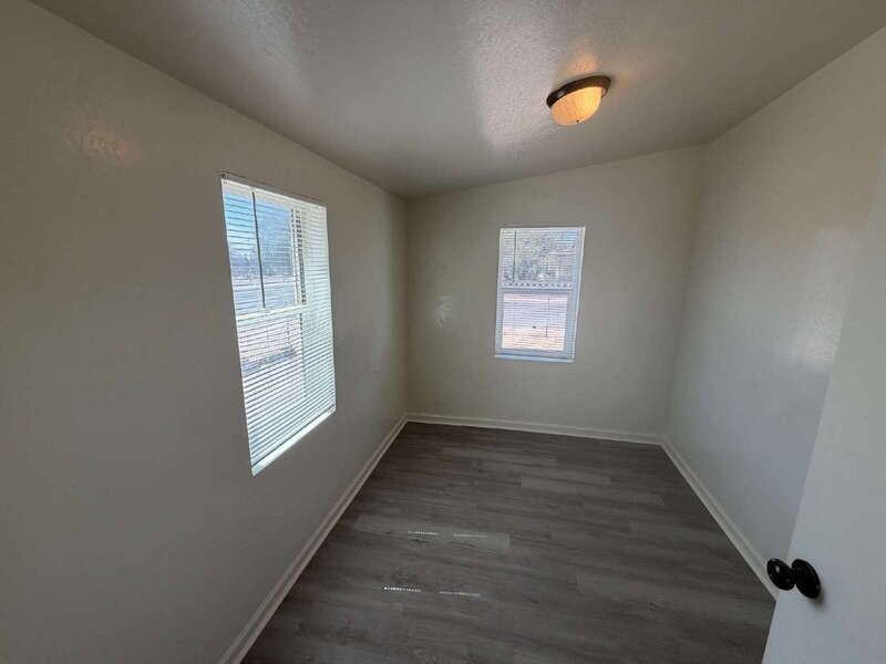 1010 N Park Ave - Photo 4 of 16
