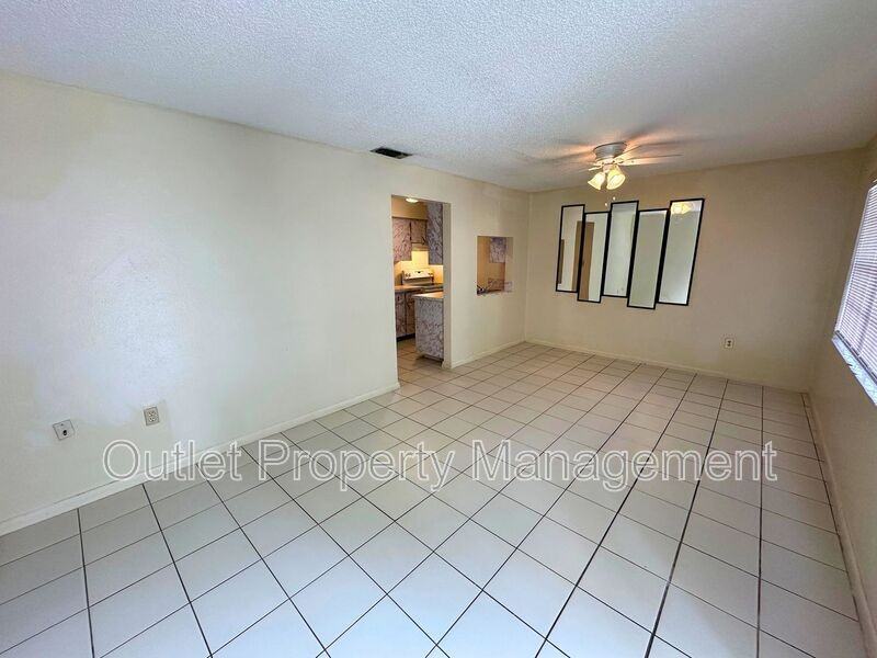 325 N 5th St #325-5 - Photo 2 of 9