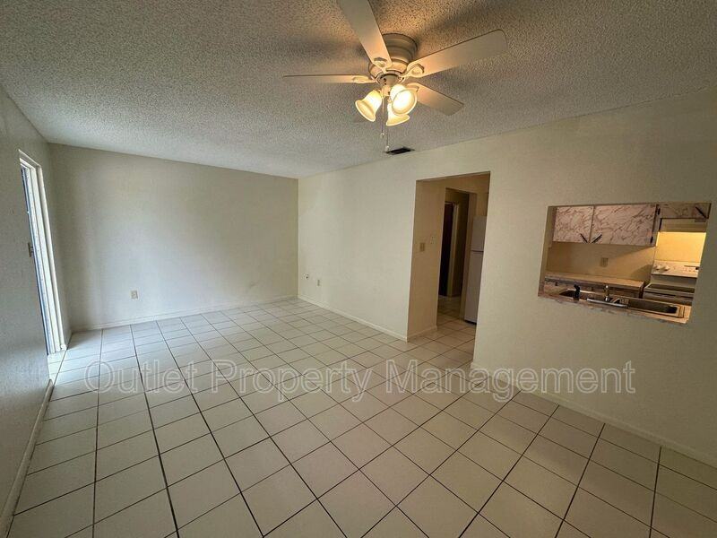 325 N 5th St #325-5 - Photo 3 of 9
