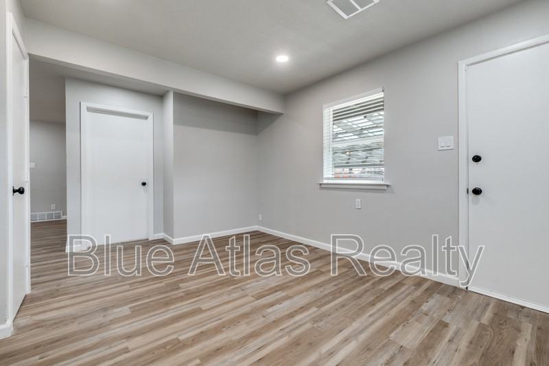 2510 Materhorn Dr - Photo 3 of 28