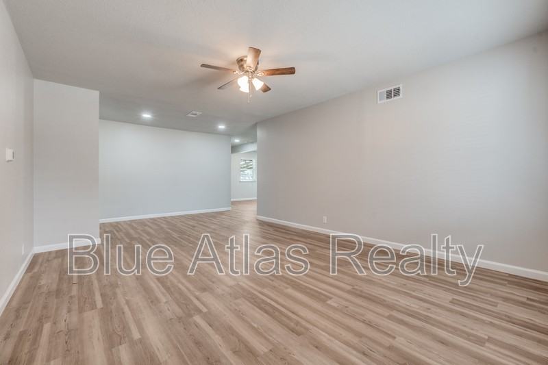 2510 Materhorn Dr - Photo 6 of 28