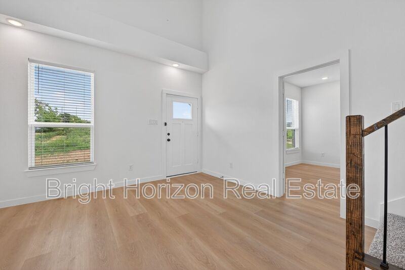 10524 Tube Dr #102 - Photo 2 of 22