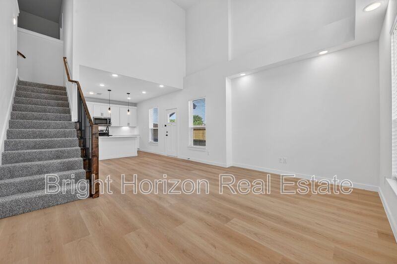 10524 Tube Dr #102 - Photo 3 of 22