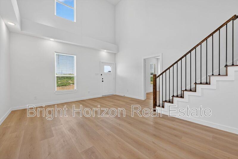10524 Tube Dr #102 - Photo 4 of 22