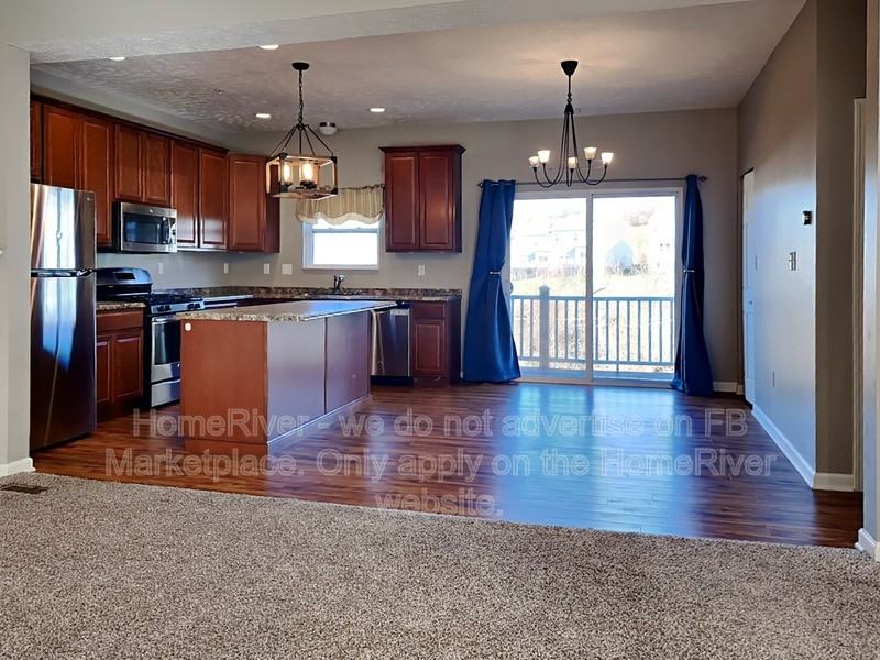 1505 Canterbury Dr - Photo 6 of 28