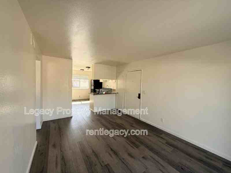 2318 Church Ave #8 - Photo 2 of 15