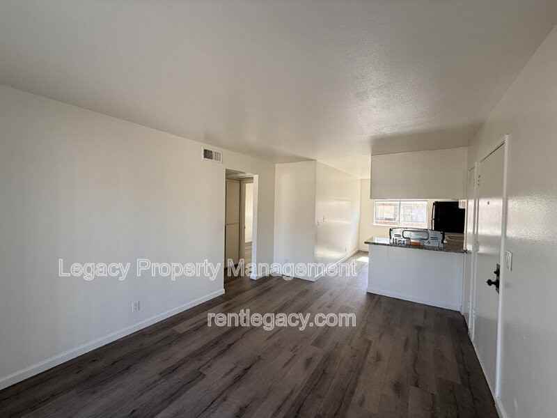 2318 Church Ave #8 - Photo 3 of 15
