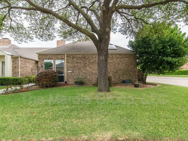 3215 San Sebastian Dr - Photo 2 of 26