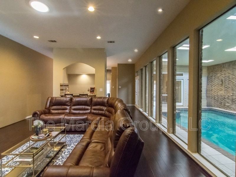 3215 San Sebastian Dr - Photo 7 of 26