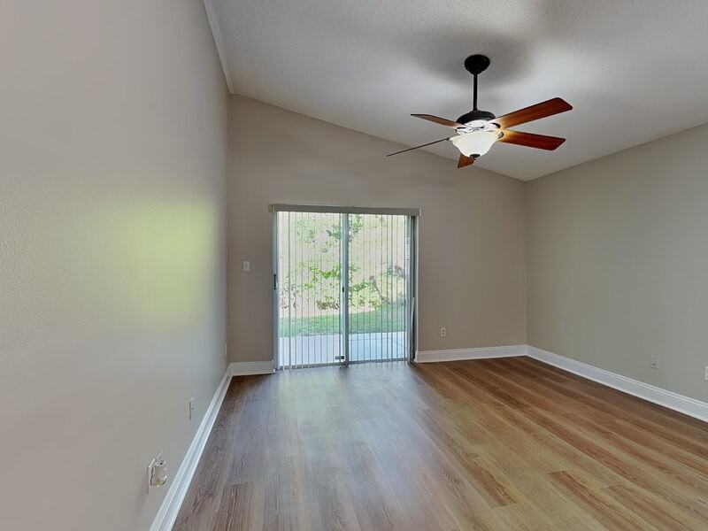 118 Sundance Ct - Photo 2 of 15