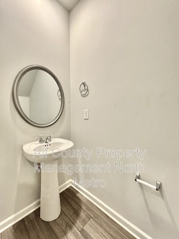 305 Rolling Green Dr Nw - Photo 5 of 10
