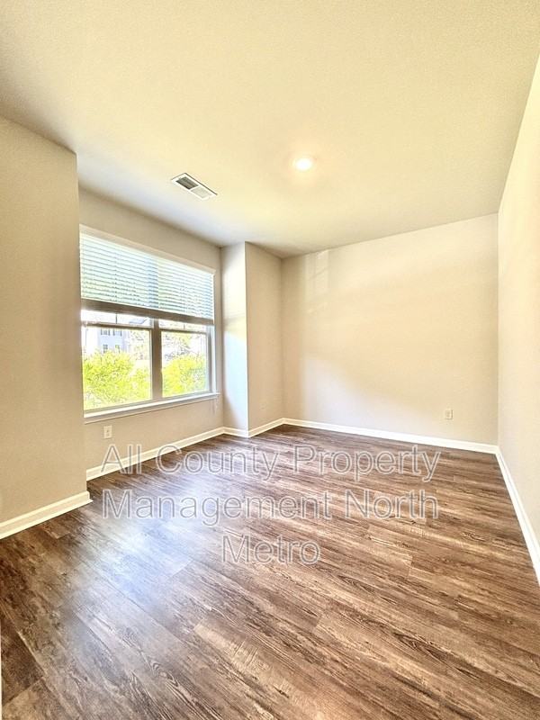 212 Creek View Pl - Photo 6 of 13