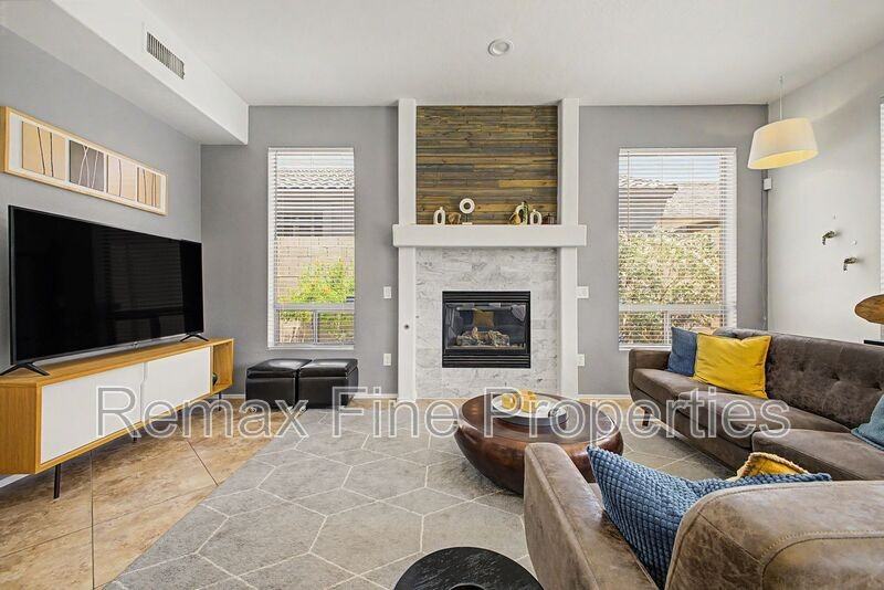3563 N Tuscany - Photo 5 of 31