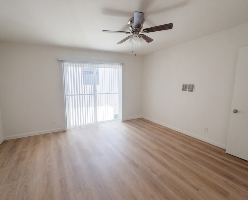 474 Sherman Ave - Photo 6 of 13