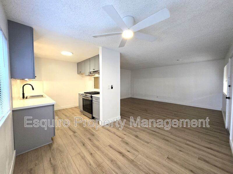 751 W Channel Islands Blvd #1 - Photo 5 of 16