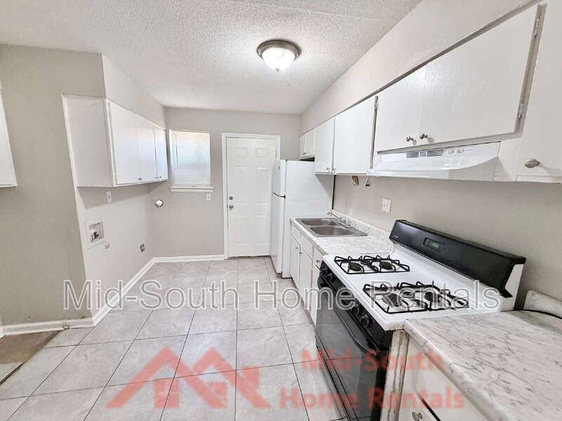 4077 Forest View Dr - Photo 5 of 17