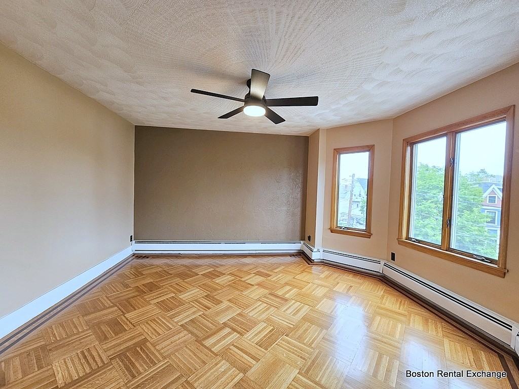 238 School St #3 - Photo 3 of 24