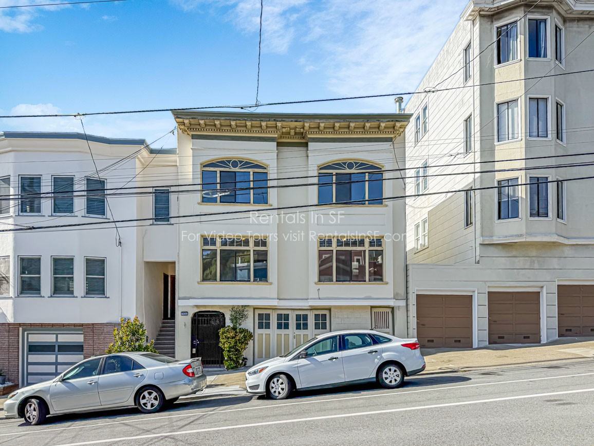 1924 Cabrillo St #3
