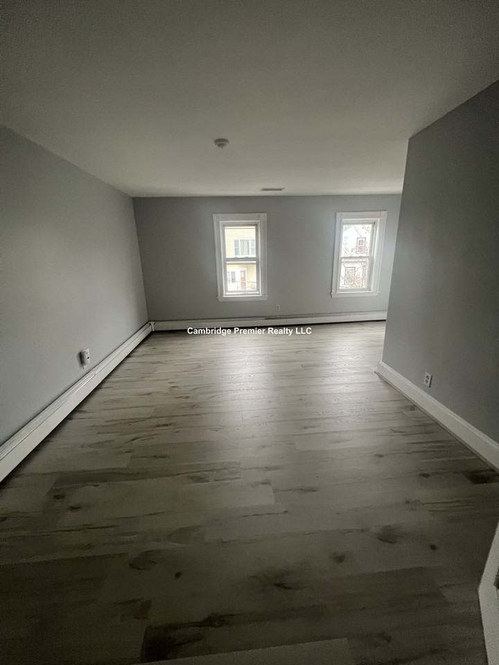 Bay State Ave #3 - Photo 3 of 8