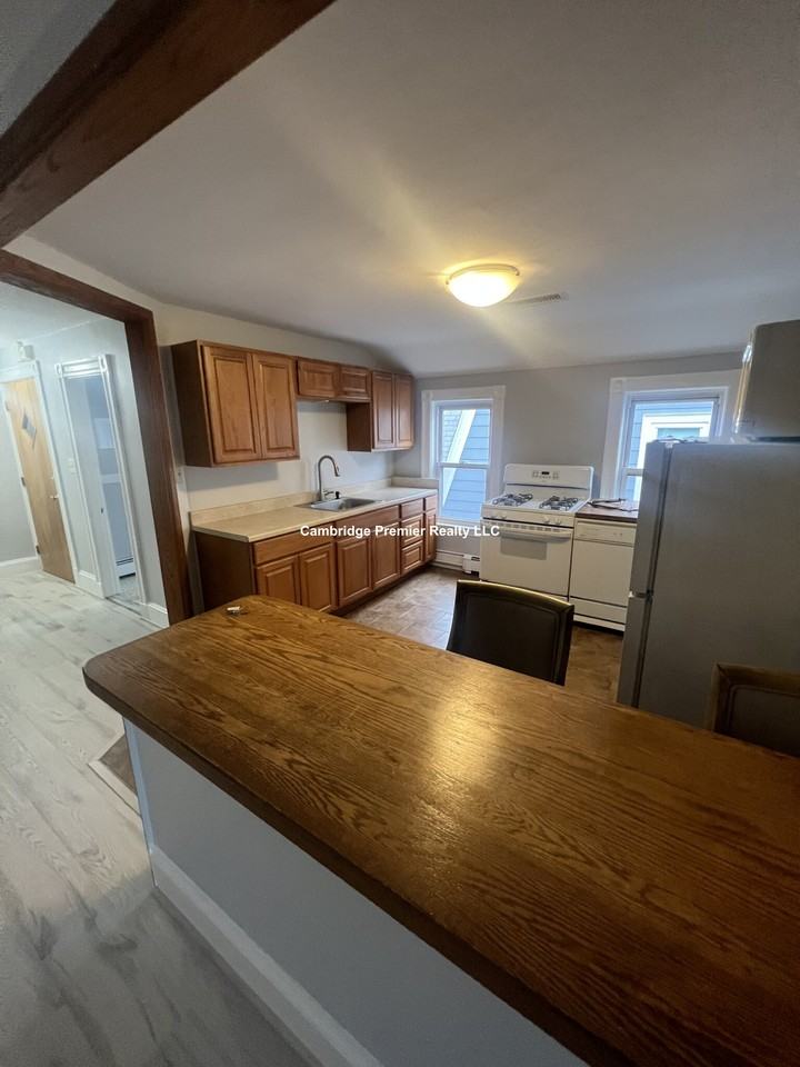 Bay State Ave #3 - Photo 6 of 8