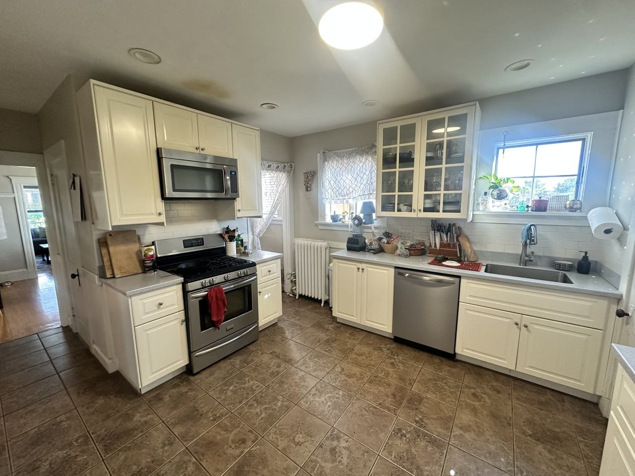 12 Indiana Ave #2 - Photo 5 of 31