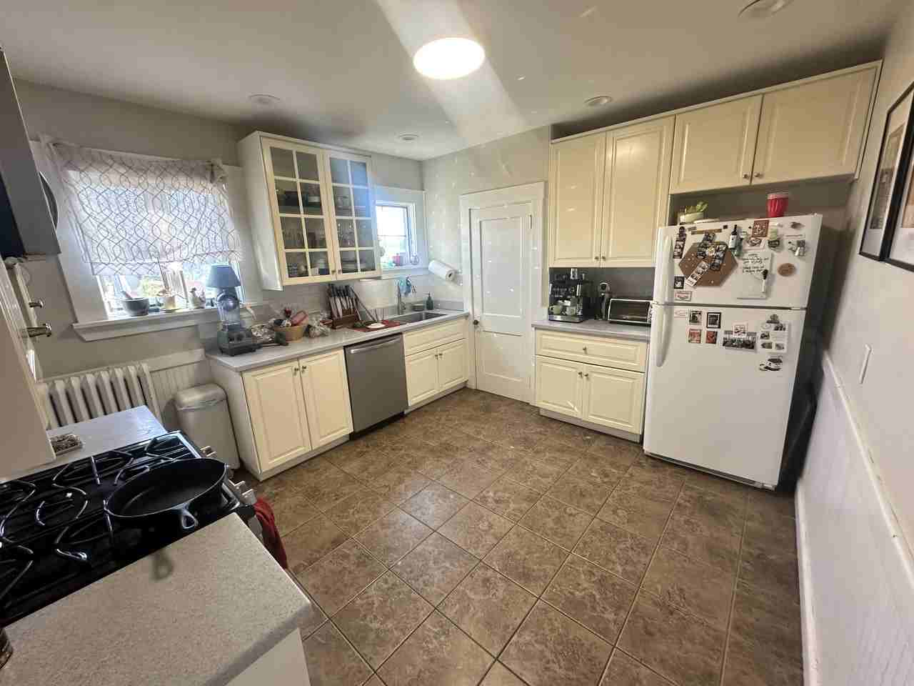12 Indiana Ave #2 - Photo 6 of 31